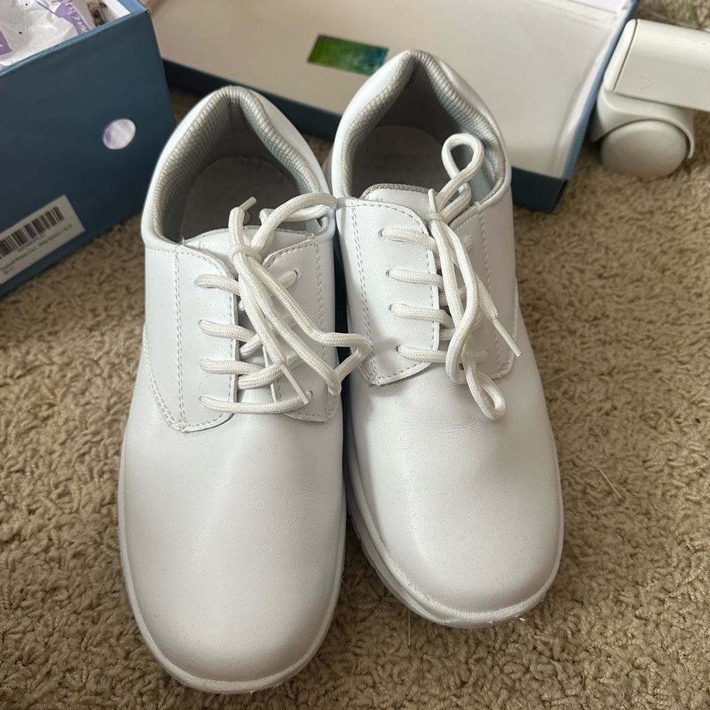 Hawkwell Women's White water/slip resistant Shoes
